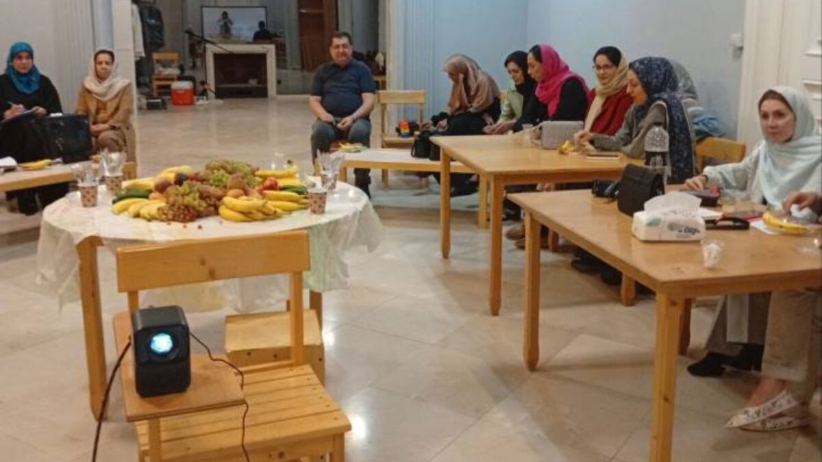 نخستین تور همدلی همراز در باغ خسروشاهی با حضور دکتر مجید اخشابی