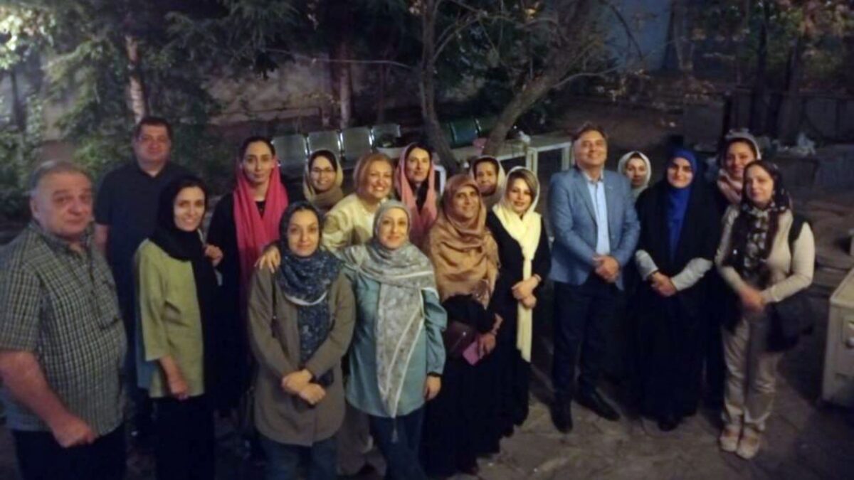 نخستین تور همدلی همراز در باغ خسروشاهی با حضور دکتر مجید اخشابی