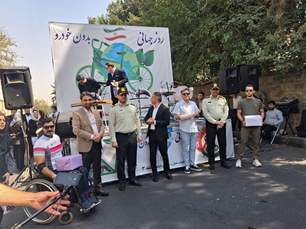 مجید اخشابی در روز جهانی بدون خودرو