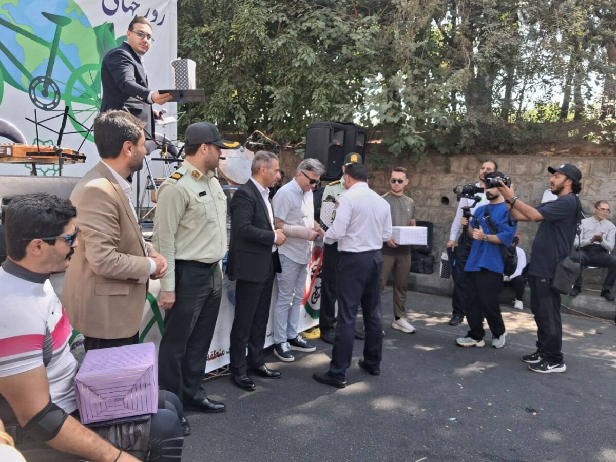 مجید اخشابی در روز جهانی بدون خودرو