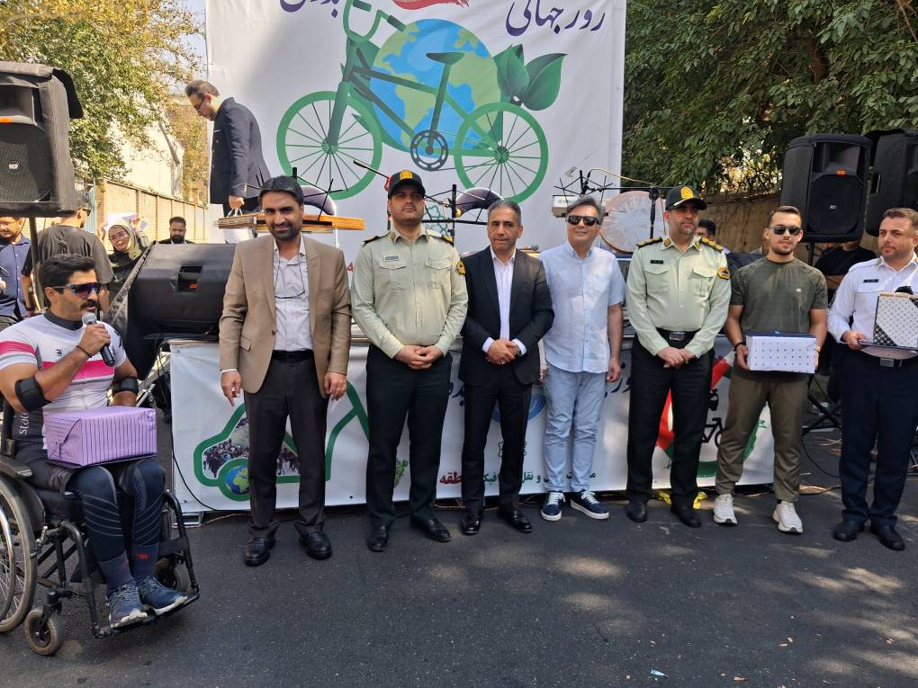 مجید اخشابی در روز جهانی بدون خودرو