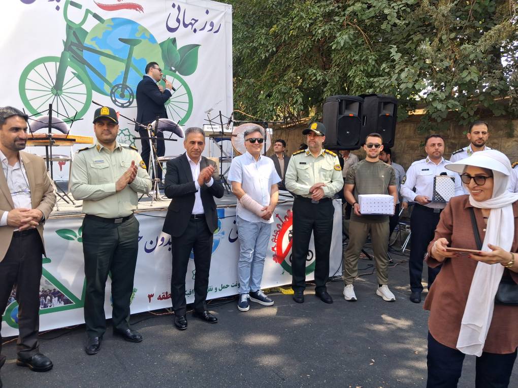 مجید اخشابی در روز جهانی بدون خودرو